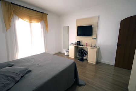 Casa à venda com 160m², 2 quartos e 2 vagas Casa à venda com 160m², 2 quartos e 2 vagasQuarto 2