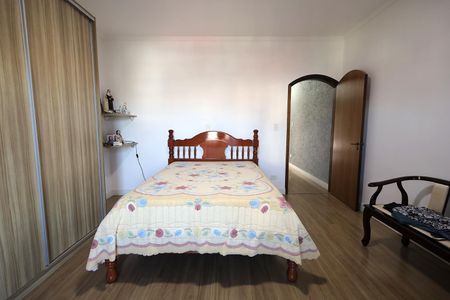 Casa à venda com 160m², 2 quartos e 2 vagas Casa à venda com 160m², 2 quartos e 2 vagasQuarto 1