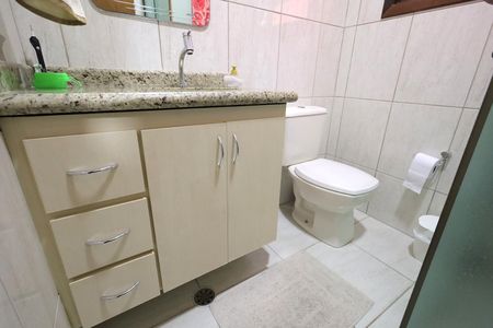 Casa à venda com 160m², 2 quartos e 2 vagas Casa à venda com 160m², 2 quartos e 2 vagasBanheiro