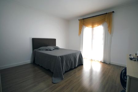 Casa à venda com 160m², 2 quartos e 2 vagas Casa à venda com 160m², 2 quartos e 2 vagasQuarto 2