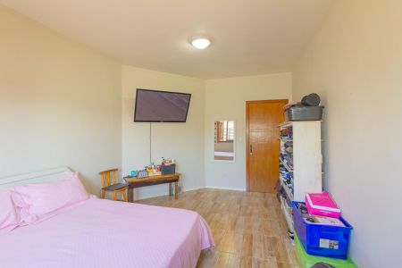 Casa à venda com 160m², 4 quartos e 2 vagasQuarto