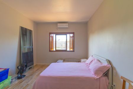 Quarto de casa à venda com 4 quartos, 160m² em Harmonia, Canoas