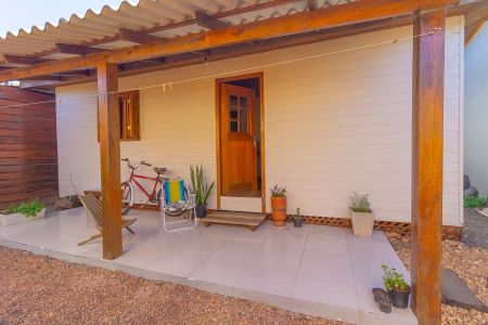 Casa à venda com 160m², 4 quartos e 2 vagasCasa 2