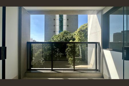 Apartamento à venda com 71m², 2 quartos e 2 vagasVaranda