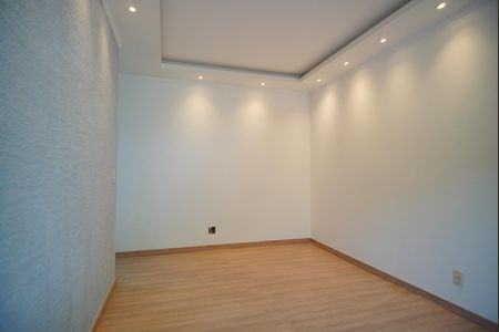 Sala de apartamento à venda com 2 quartos, 54m² em Morro Santana, Porto Alegre