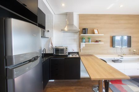 Cozinha de kitnet/studio para alugar com 1 quarto, 38m² em Chácara Santo Antônio (zona Sul), São Paulo