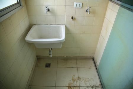 Apartamento para alugar com 57m², 2 quartos e 1 vagaÁrea de Serviço