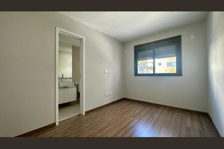 Apartamento à venda com 71m², 2 quartos e 2 vagasSuíte