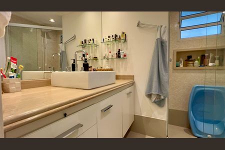 Apartamento à venda com 86m², 3 quartos e 1 vagaBanheiro Social