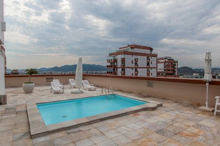 Apartamento à venda com 52m², 1 quarto e 2 vagas Apartamento à venda com 52m², 1 quarto e 2 vagasÁrea comum - Piscina