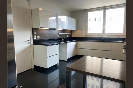 Apartamento à venda com 502m², 4 quartos e 5 vagas