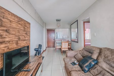 Sala de apartamento para alugar com 2 quartos, 67m² em Matatu, Salvador