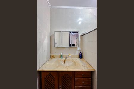 Casa à venda com 209m², 5 quartos e 2 vagas Casa à venda com 209m², 5 quartos e 2 vagasBanheiro de serviço