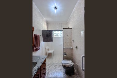 Casa à venda com 209m², 5 quartos e 2 vagas Casa à venda com 209m², 5 quartos e 2 vagasBanheiro Social