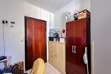 Casa à venda com 209m², 5 quartos e 2 vagas Casa à venda com 209m², 5 quartos e 2 vagasQuarto 3