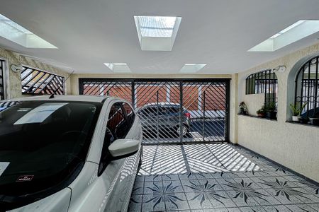 Casa à venda com 209m², 5 quartos e 2 vagas Casa à venda com 209m², 5 quartos e 2 vagasGaragem