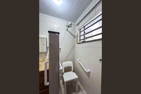 Casa à venda com 209m², 5 quartos e 2 vagas Casa à venda com 209m², 5 quartos e 2 vagasBanheiro da Suíte 2