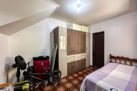 Casa à venda com 209m², 5 quartos e 2 vagas Casa à venda com 209m², 5 quartos e 2 vagasSuíte 2