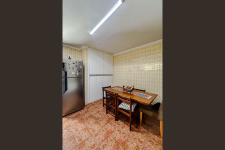 Casa à venda com 209m², 5 quartos e 2 vagas Casa à venda com 209m², 5 quartos e 2 vagasCozinha