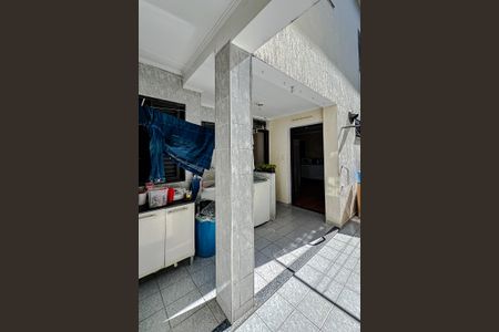 Casa à venda com 209m², 5 quartos e 2 vagas Casa à venda com 209m², 5 quartos e 2 vagasÁrea de Serviço