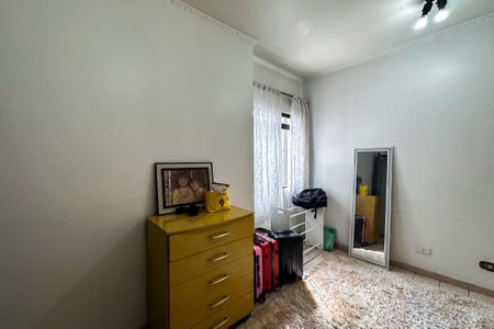 Casa à venda com 209m², 5 quartos e 2 vagas Casa à venda com 209m², 5 quartos e 2 vagasQuarto 2