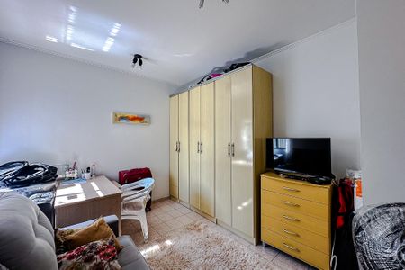Casa à venda com 209m², 5 quartos e 2 vagas Casa à venda com 209m², 5 quartos e 2 vagasQuarto 1