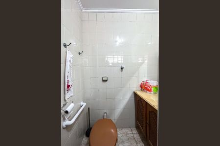 Casa à venda com 209m², 5 quartos e 2 vagas Casa à venda com 209m², 5 quartos e 2 vagasBanheiro da Suíte 2