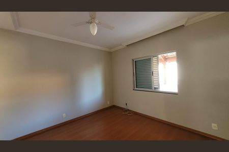 Casa para alugar com 140m², 3 quartos e sem vaga Casa para alugar com 140m², 3 quartos e sem vagaQuarto 1