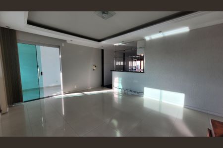 Casa para alugar com 140m², 3 quartos e sem vaga Casa para alugar com 140m², 3 quartos e sem vagaSala