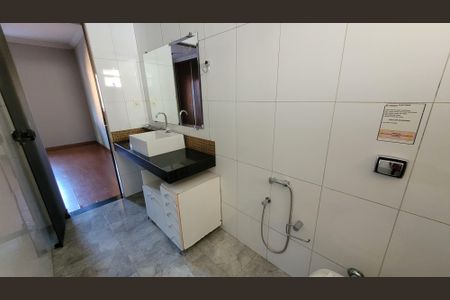 Casa para alugar com 140m², 3 quartos e sem vaga Casa para alugar com 140m², 3 quartos e sem vagaBanheiro da Suíte