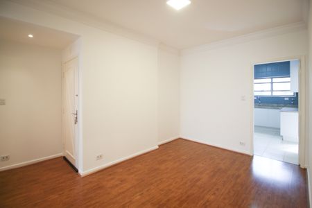 Apartamento à venda com 120m², 2 quartos e 1 vaga Apartamento à venda com 120m², 2 quartos e 1 vagaSala de Jantar
