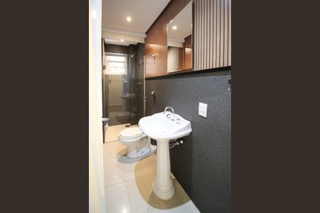 Apartamento à venda com 120m², 2 quartos e 1 vaga Apartamento à venda com 120m², 2 quartos e 1 vagaBanheiro