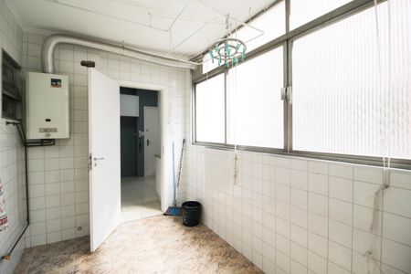 Apartamento à venda com 120m², 2 quartos e 1 vaga Apartamento à venda com 120m², 2 quartos e 1 vagaÁrea de Serviço