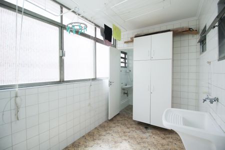 Apartamento à venda com 120m², 2 quartos e 1 vaga Apartamento à venda com 120m², 2 quartos e 1 vagaÁrea de Serviço