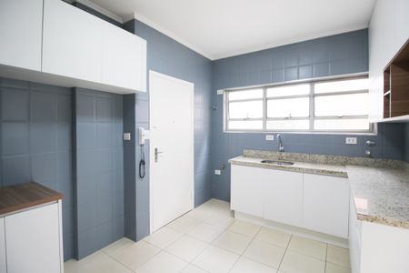 Apartamento à venda com 120m², 2 quartos e 1 vaga Apartamento à venda com 120m², 2 quartos e 1 vagaCozinha