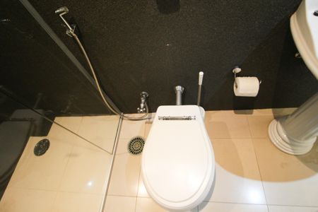 Apartamento à venda com 120m², 2 quartos e 1 vaga Apartamento à venda com 120m², 2 quartos e 1 vagaBanheiro