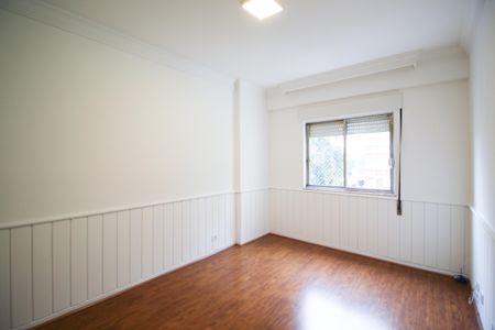 Apartamento à venda com 120m², 2 quartos e 1 vaga Apartamento à venda com 120m², 2 quartos e 1 vagaQuarto