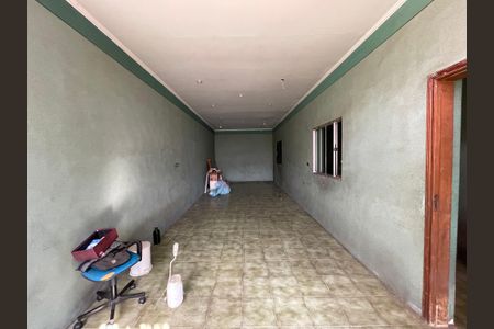 Casa à venda com 349m², 5 quartos e 4 vagassalão