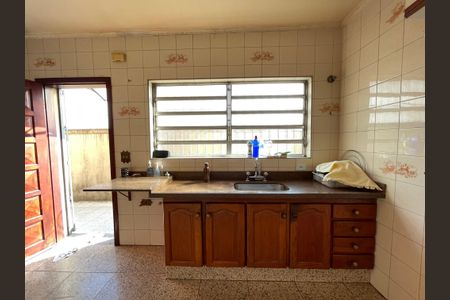 Casa à venda com 349m², 5 quartos e 4 vagasCozinha