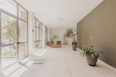 Apartamento à venda com 80m², 2 quartos e 1 vagaHall social