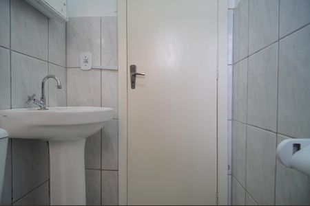 Banheiro de kitnet/studio para alugar com 1 quarto, 33m² em Vila Nova, Novo Hamburgo