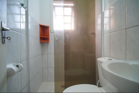 Banheiro de kitnet/studio para alugar com 1 quarto, 33m² em Vila Nova, Novo Hamburgo