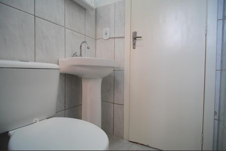 Banheiro de kitnet/studio para alugar com 1 quarto, 33m² em Vila Nova, Novo Hamburgo
