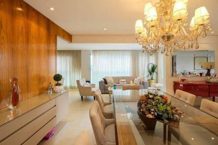 Apartamento à venda com 210m², 3 quartos e 3 vagasFoto 05