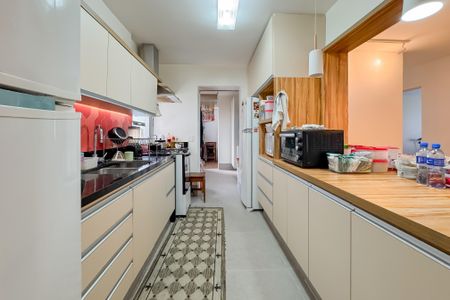 Apartamento à venda com 111m², 2 quartos e 1 vaga Apartamento à venda com 111m², 2 quartos e 1 vagaCozinha