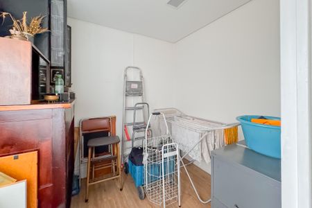 Apartamento à venda com 111m², 2 quartos e 1 vaga Apartamento à venda com 111m², 2 quartos e 1 vagaQuarto de Serviço