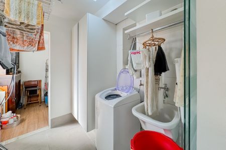 Apartamento à venda com 111m², 2 quartos e 1 vaga Apartamento à venda com 111m², 2 quartos e 1 vagaÁrea de Serviço