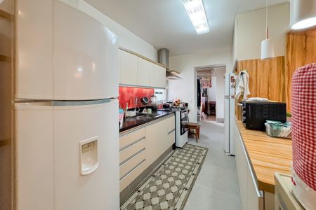 Apartamento à venda com 111m², 2 quartos e 1 vaga Apartamento à venda com 111m², 2 quartos e 1 vagaCozinha