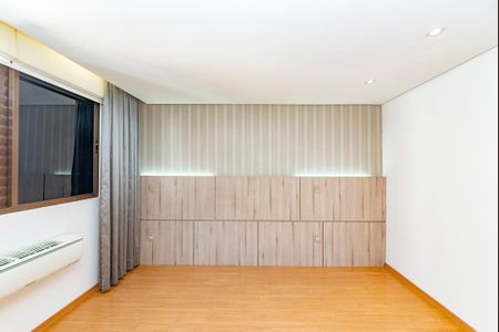 Apartamento para alugar com 120m², 3 quartos e 3 vagasSuíte