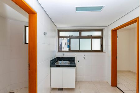 Apartamento para alugar com 120m², 3 quartos e 3 vagasÁrea de Serviço